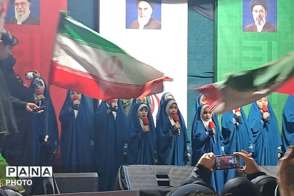 شب هفتاد و هفتم حضور شبانه در میدان نماز شهرری 