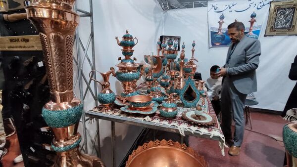 جشنواره سوغات و صنایع گردشگری ایران در اصفهان 