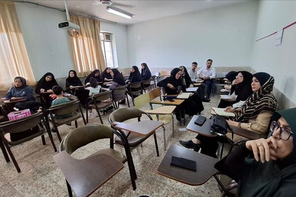 برگزاری کارگاه‌های «طرح توانا» و تجلیل از سرگروه‌های اجتماعات یادگیری در ناحیه یک شهرری