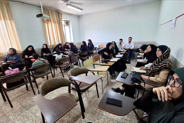 برگزاری کارگاه‌های «طرح توانا» و تجلیل از سرگروه‌های اجتماعات یادگیری در ناحیه یک شهرری