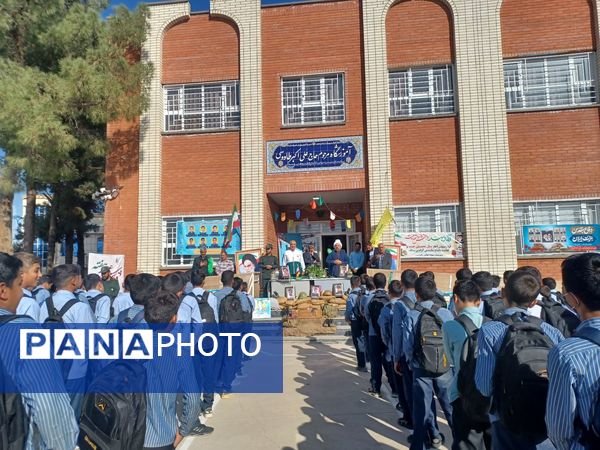 یادواره شهدا دانش آموز در دبیرستان نمونه مرحوم طاووسی شهرستان خلیل آباد 