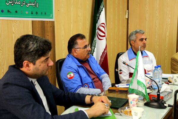 جلسه هماهنگی بیست و هفتمین مانور زلزله و ایمنی در مدارس آذربایجان شرقی