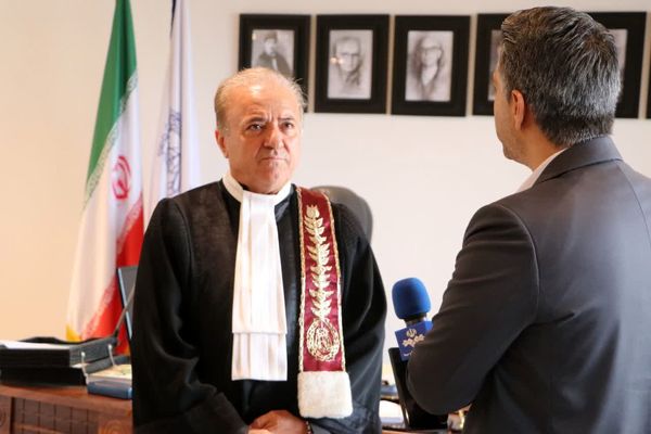 نشست خبری هیأت مدیره کانون وکلای دادگستری فارس و کهگیلویه بویر احمد با اصحاب رسانه