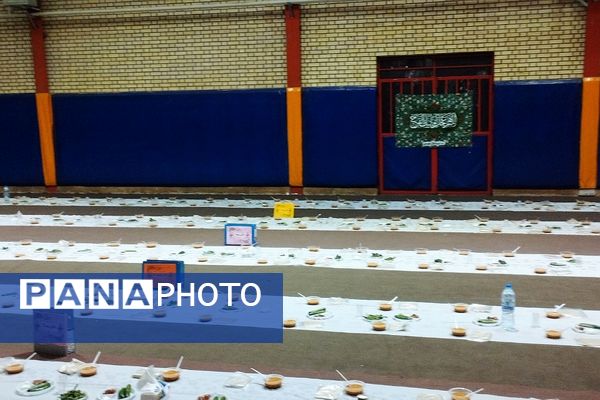 مراسم افطار و جشن ویژه در مدارس پیشوا