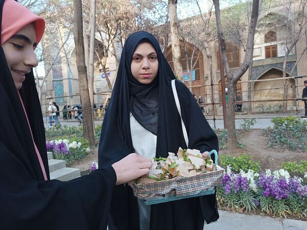 برگزاری محفل انس با قرآن در گذر فرهنگی چهارباغ