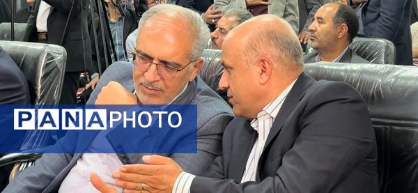 افتتاح پنل خورشیدی ۴۰ کیلوواتی در اداره آموزش و پرورش ناحیه ۷ مشهد