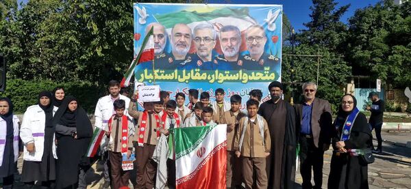 محمودآباد یکصدا علیه استکبار 