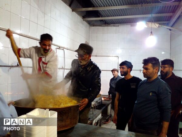 مراسم احیا در شب دوم قدر نیشابور