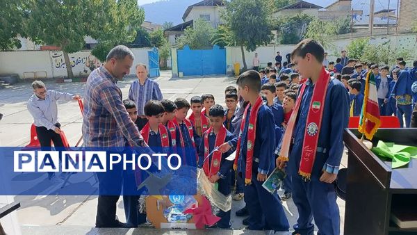 جشن عاطفه‌ها در دبستان شهید سلیمانی شهرستان رامیان