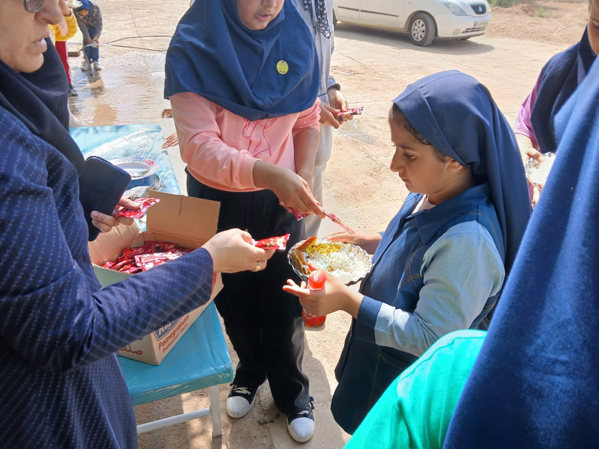 اردوی دانش‌آموزان مدرسه هیأت امنایی ضحی ۲ در روستای زوارم شیروان