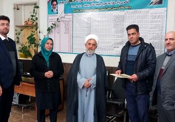 تقدیر از بابای مدرسه صادقین قزوین
