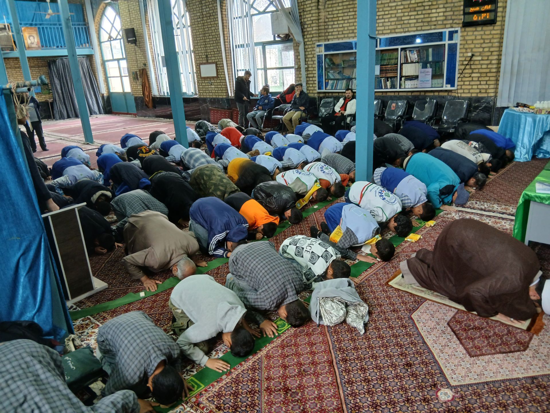 آغاز مسئولیت دینی؛ جشن سن تکلیف دانش‌آموزان پسر مدرسه شهید آیت‌الله مدرس قرچک