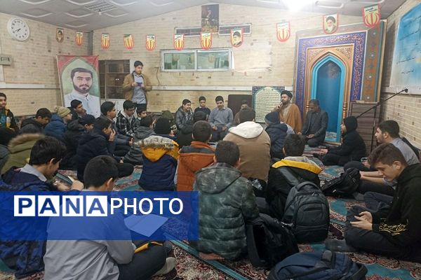 حضور پر شور دانش آموزان ناحیه دو شهرری در جشن نیمه شعبان و ایرانمون