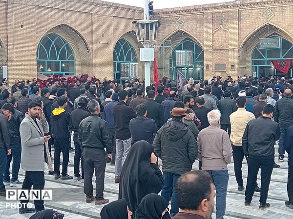 مردم ولایت مدار نیشابور در سوگ رهبر آزاده شهیدشان در مسجد جامع