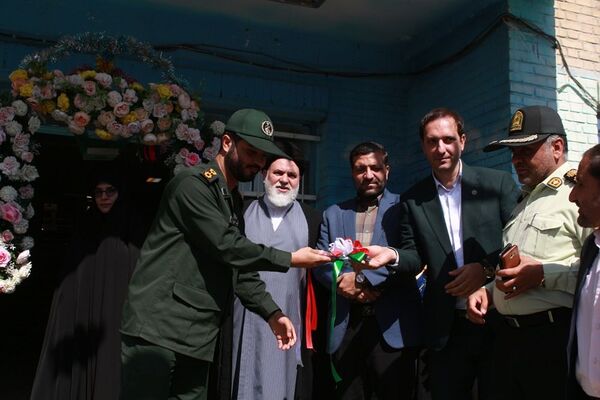 آیین نواختن زنگ بازگشایی مدارس در بهارستان‌2