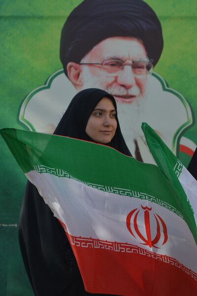 زیر پرچم ایران