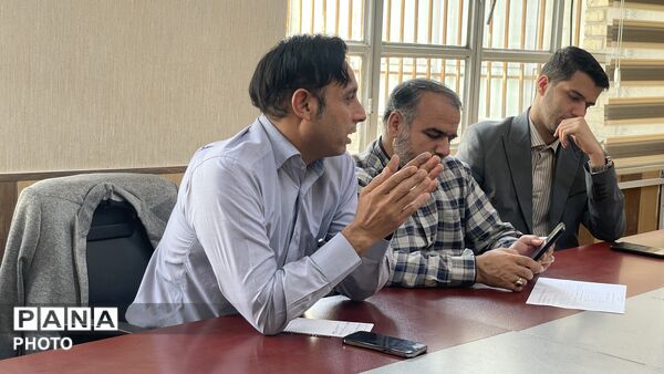 نشست هفتگی کارشناسان حوزه پرورشی تبادکان با تمرکز بر تحول در فرآیندها