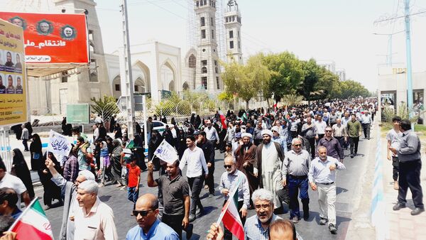 راهپیمایی خشم و نصر در بندرعباس