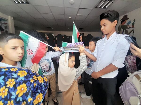  جشن شکوفه ها در دبستان شهید محمدی شهر نسر 