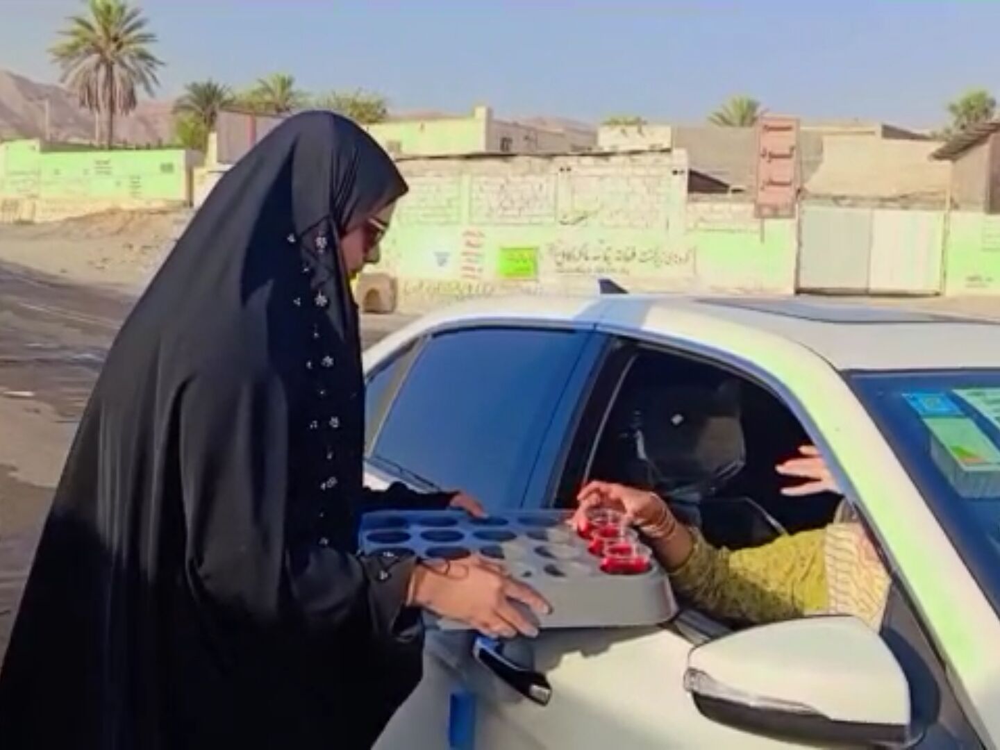 موکب شهید مجتبی شریفی در راه خدمت به جا ماندگان اربعین