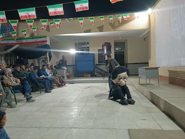 برگزاری جشن دهه فجر در مدرسه راهیان ولایت بشاگرد