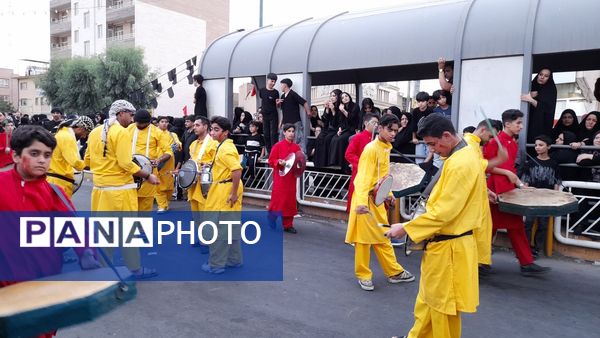 نقش‌آفرینی هنروران تعزیه در کاروان دخیل العباس(ع)