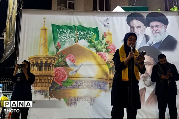 غرفه شهدای دانش آموز ورامین میزبان شما در میدان امام حسین(ع)