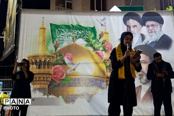 غرفه شهدای دانش آموز ورامین میزبان شما در میدان امام حسین با برنامه‌های فرهنگی