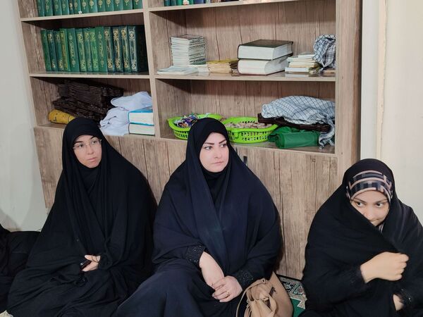 برگزاری جلسه آموزش خانواده در دبستان شاهد حاج تقی آقا بزرگ مشهد