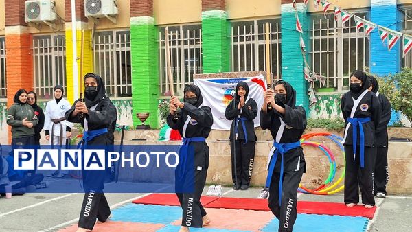 المپیاد ورزشی درون مدرسه‌ای در دبیرستان فاطمیه‌ ناحیه یک کرج