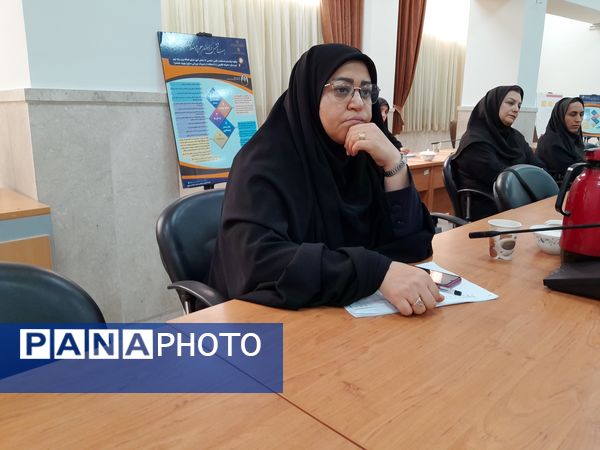 دوره تربیت معلم اقدام پژوهی در سطح نواحی مشهد