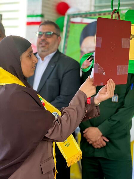 «زنگ صبر» در مدارس سیریک نواخته شد