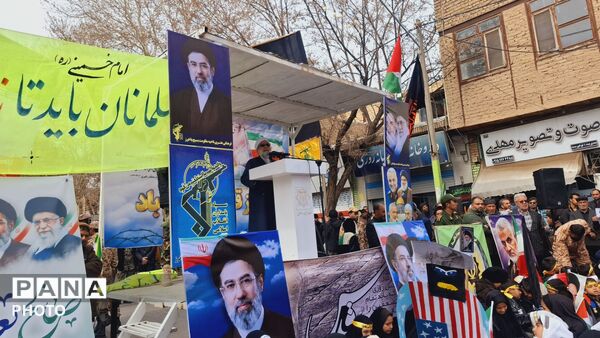 حضور حماسی فرهنگیان، دانش آموزان و مردم ولایت مدار در راهپیمایی روز جهانی قدس 
