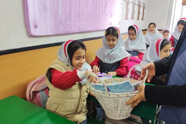 برگرازی مراسم گرامیداشت روز دانش‌آموز با حضور پرشور آینده‌سازان ملاردی