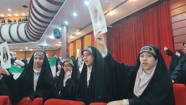 ویژه برنامه فاطمه بهانه خلقت در سالن همایش صدای و سیمای خراسان رضوی