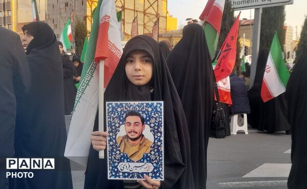مردم تهران؛ پای کار انقلاب