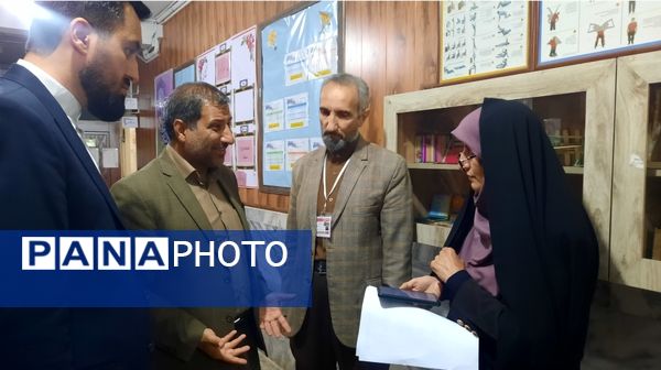 بازدید فرماندار مشهد از ستاد انتخاباتی منطقه ۱۶ مشهد