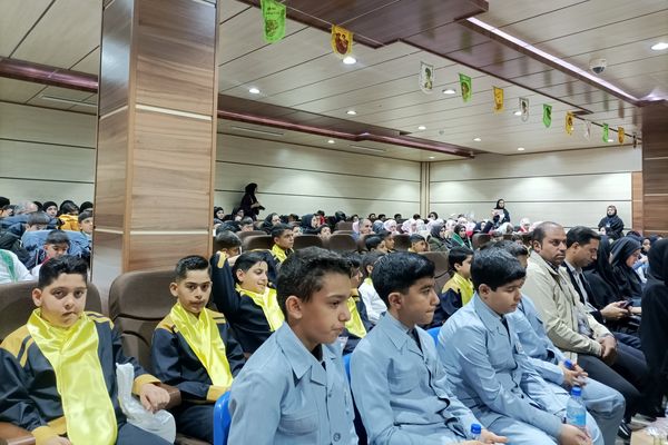 مدارس سما آباده در جشنواره سرود نغمه‌هاحائز مقام برتر شدند