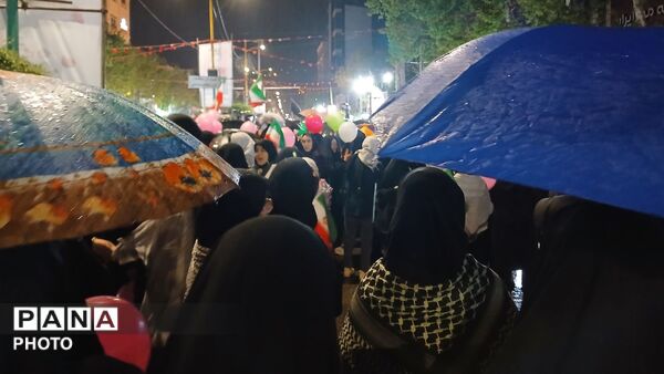 حضور مقدرانهٔ خرم آبادی‌‌ها در شب ولادت کریمه اهل بیت حضرت فاطمه معصومه (س) و روز دختر