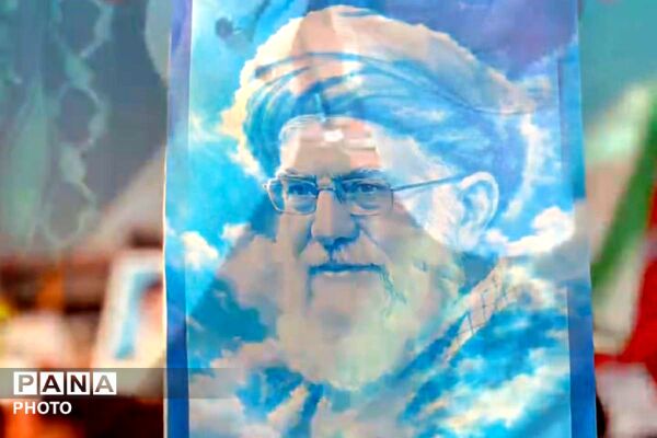 وقتی ایران، آسمان را به آغوش کشید