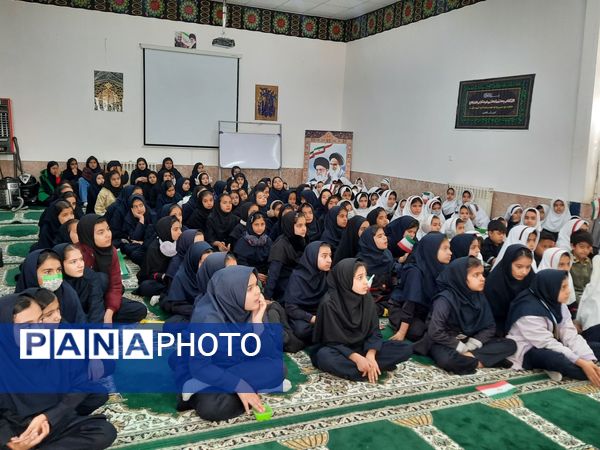 جشن انقلاب در آموزشگاه شهید رزمی