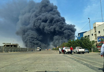 آتش محدوده اصلی بندر رجائی تقریبا مهار شده است.