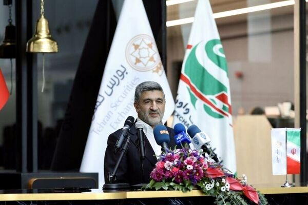 بورس با دامنه نوسان ۳ درصد باز می‌شود