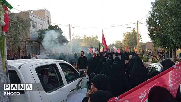 به تصویر کشیدن حماسه تشییع نمادین رهبر شهید در شهر میلاجرد