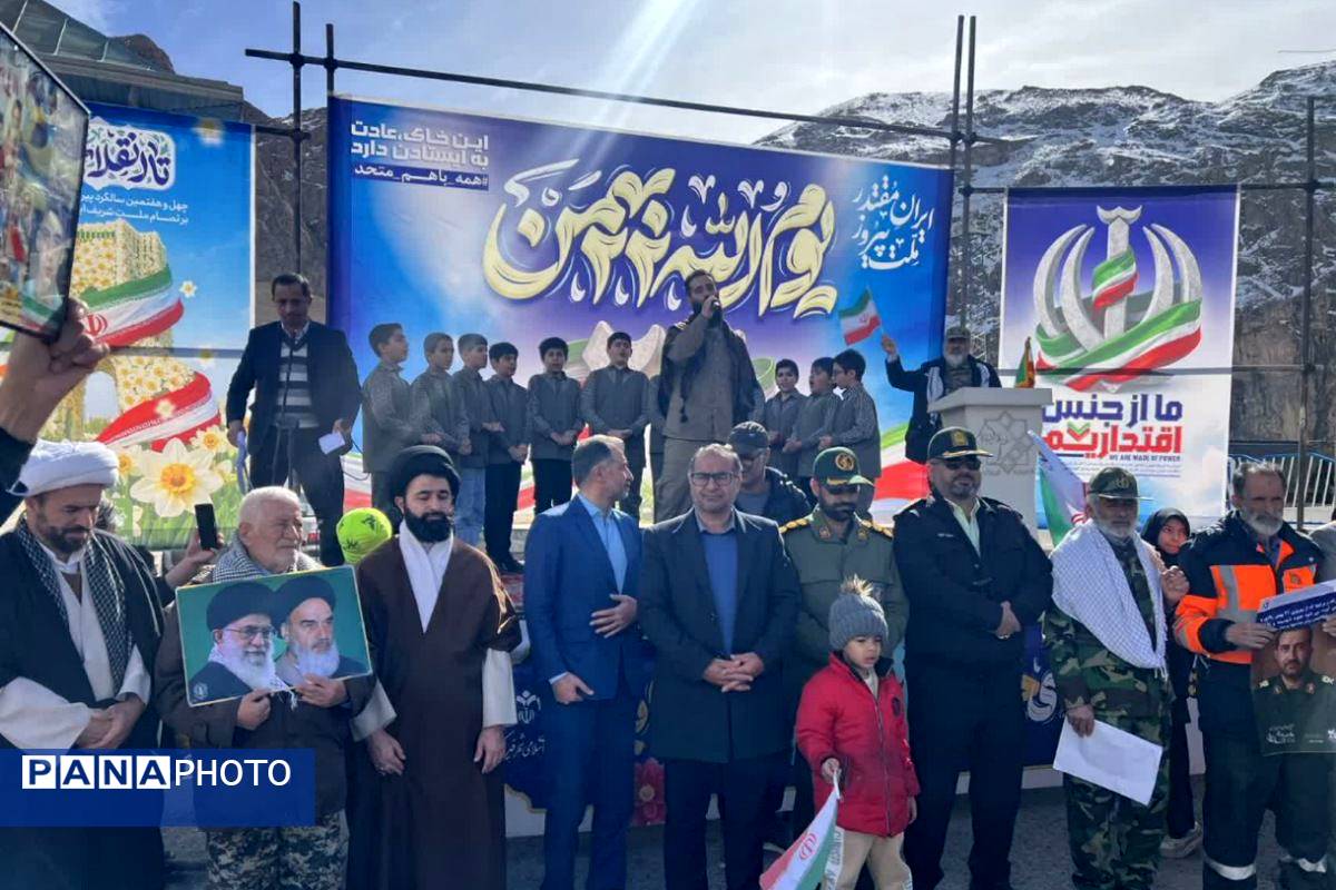 عهد دوباره مردم فیروزکوه با انقلاب؛ ۲۲ بهمن، تجلی بصیرت و ولایتمداری