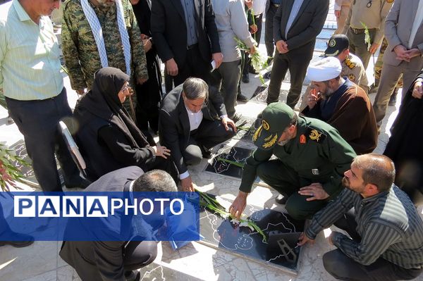 آیین غبارروبی و گلباران مزار شهدا شهرستان بجنورد 