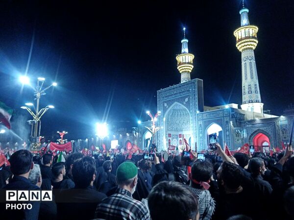 حماسه وفاداری در مشهد؛ حضور میلیونی مردم در بدرقه مقام معظم رهبری