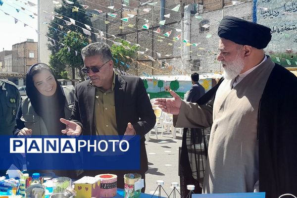 مراسم روز زمین پاک در دبستان دخترانه معراج ناحیه۲ بهارستان