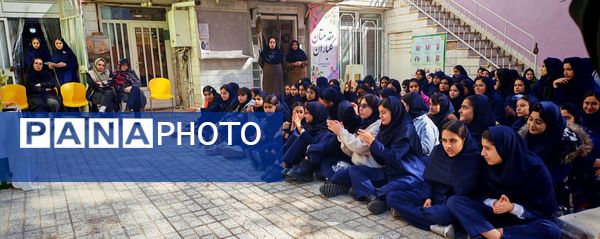 جشن ولادت صاحب الزمان در مدرسه صالحین 