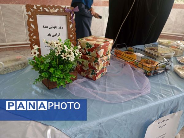 جشنواره غذا دبیرستان شهید تاجی(فضلیت)